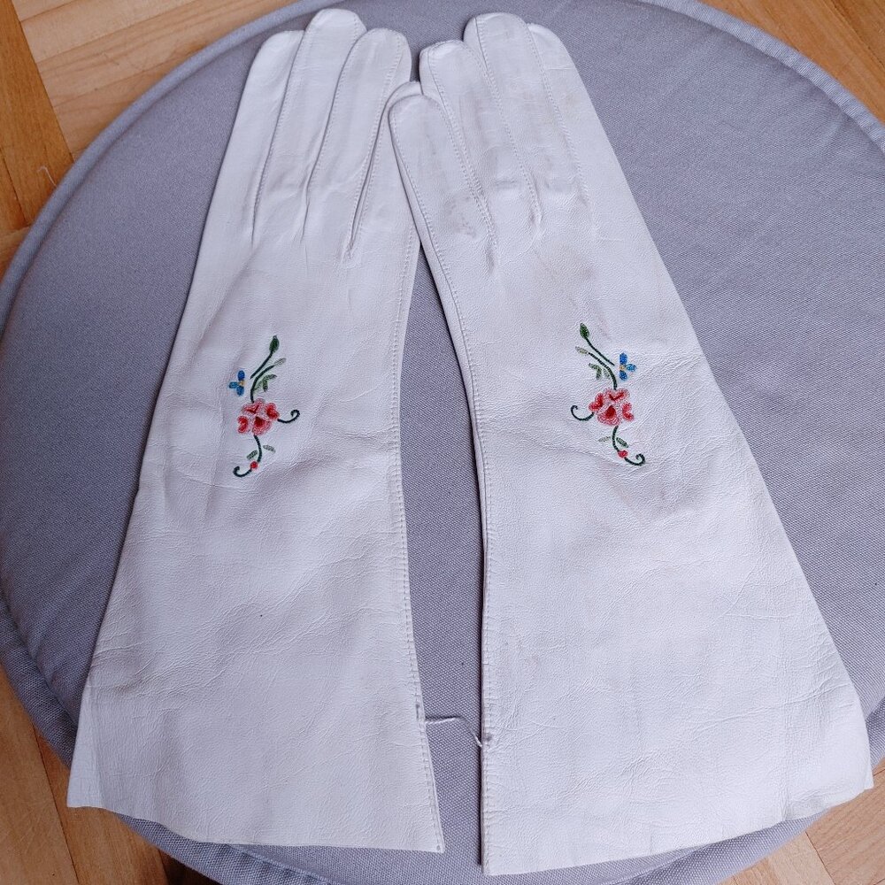 💯% White Leather long Gloves - flower design